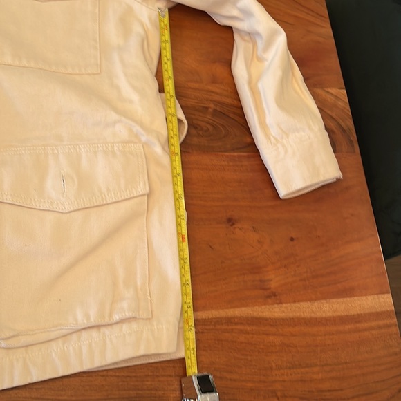NWOT H&M Ivory denim jacket. - Picture 8 of 10